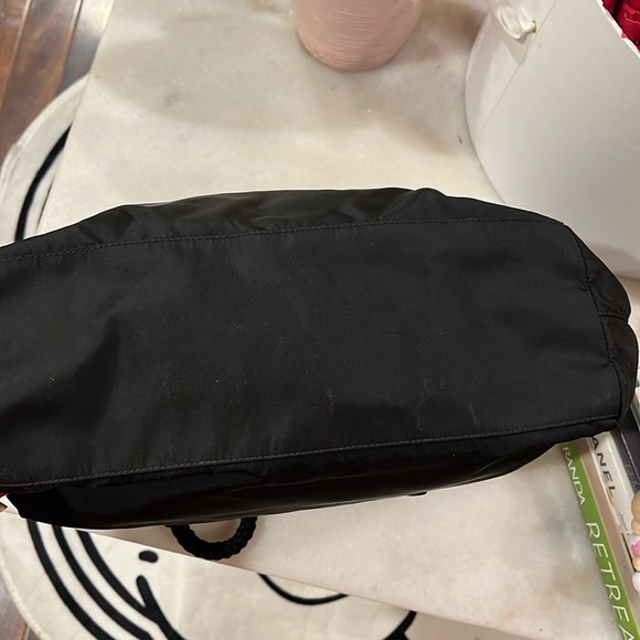 A lovely nylon Prada shoulder tote🔥 - Picture 4 of 6